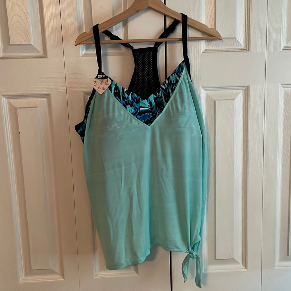 NWT tanking top, looks like bra under top